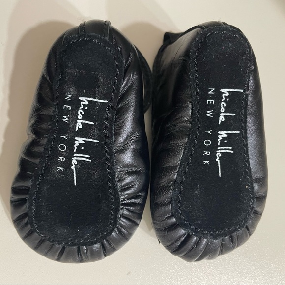 jumper/onesies/shoes3-6 mo - Picture 9 of 9